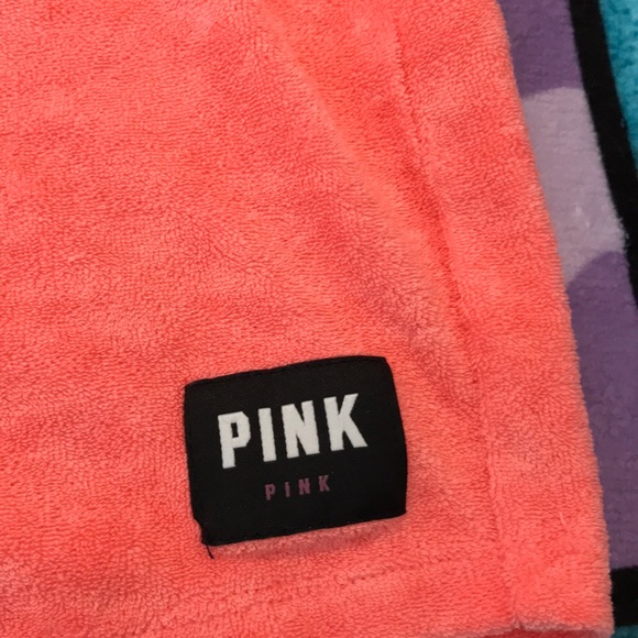 BNWOT VS PINK TERRYCLOTH SHORTS - Picture 4 of 5